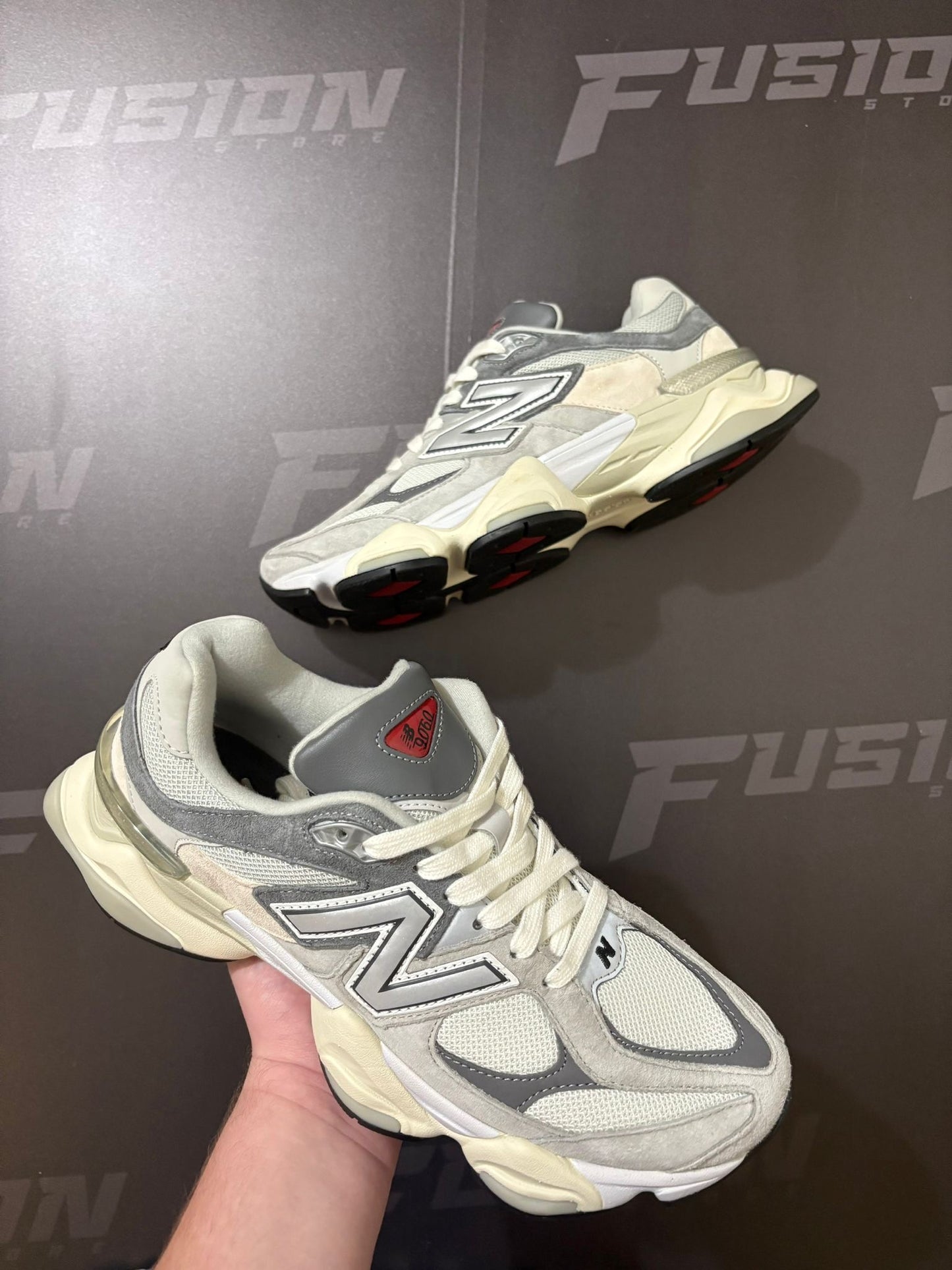 New Balance 9060