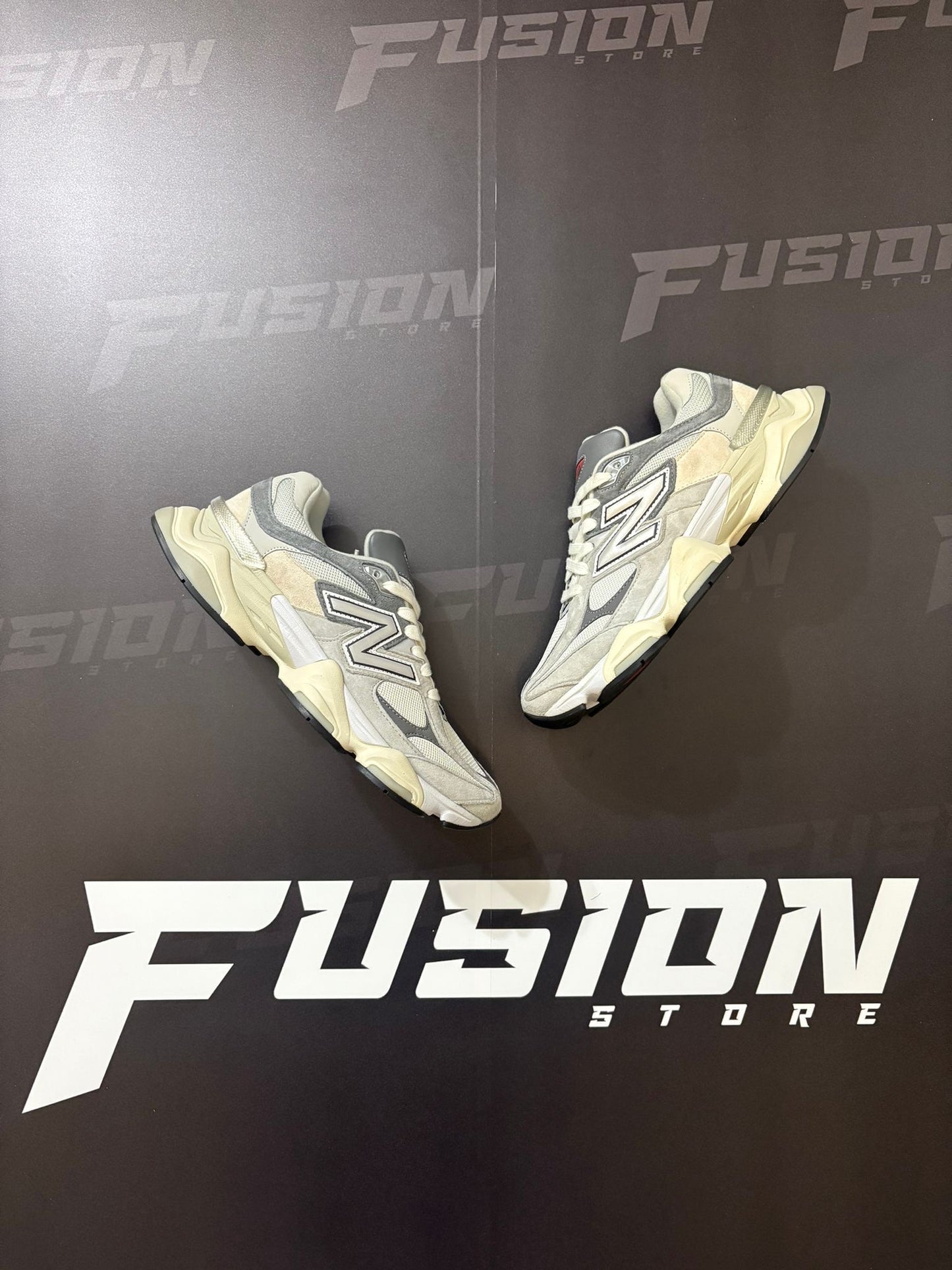 New Balance 9060