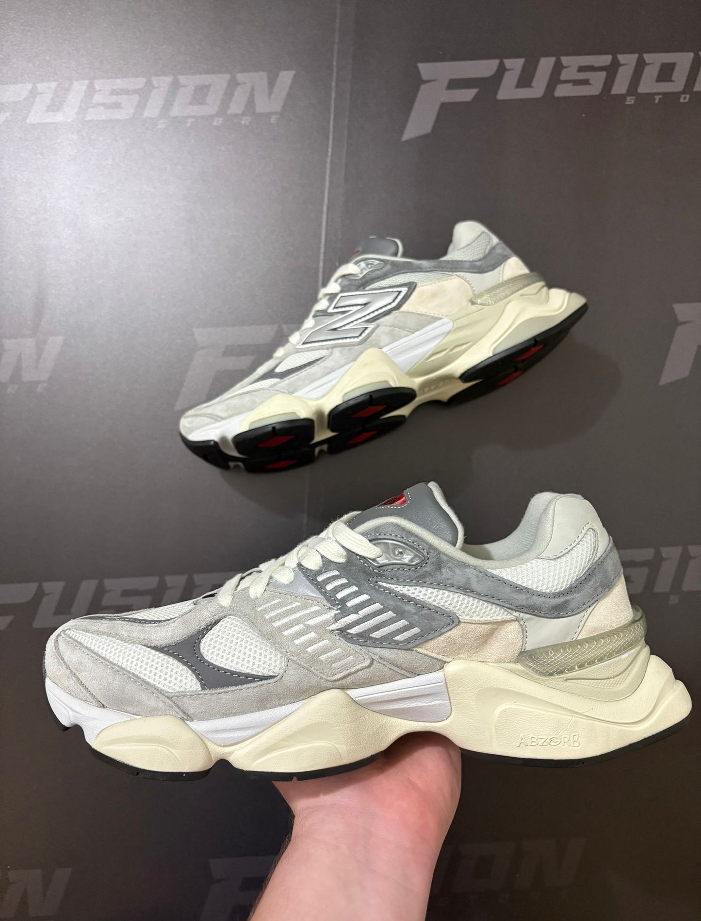 New Balance 9060